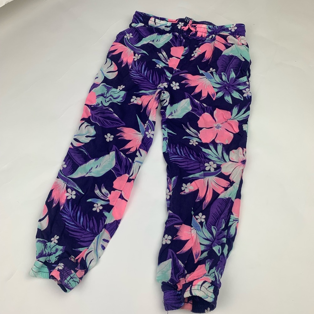 ⭐️5/25⭐️Floral joggers